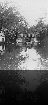 Zoerselhof vijver met bruggetje